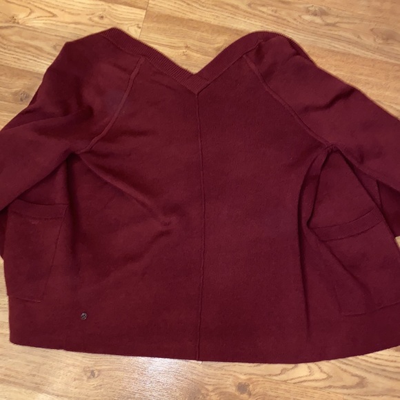 Lululemon Reverse Me Sweater - Picture 9 of 9